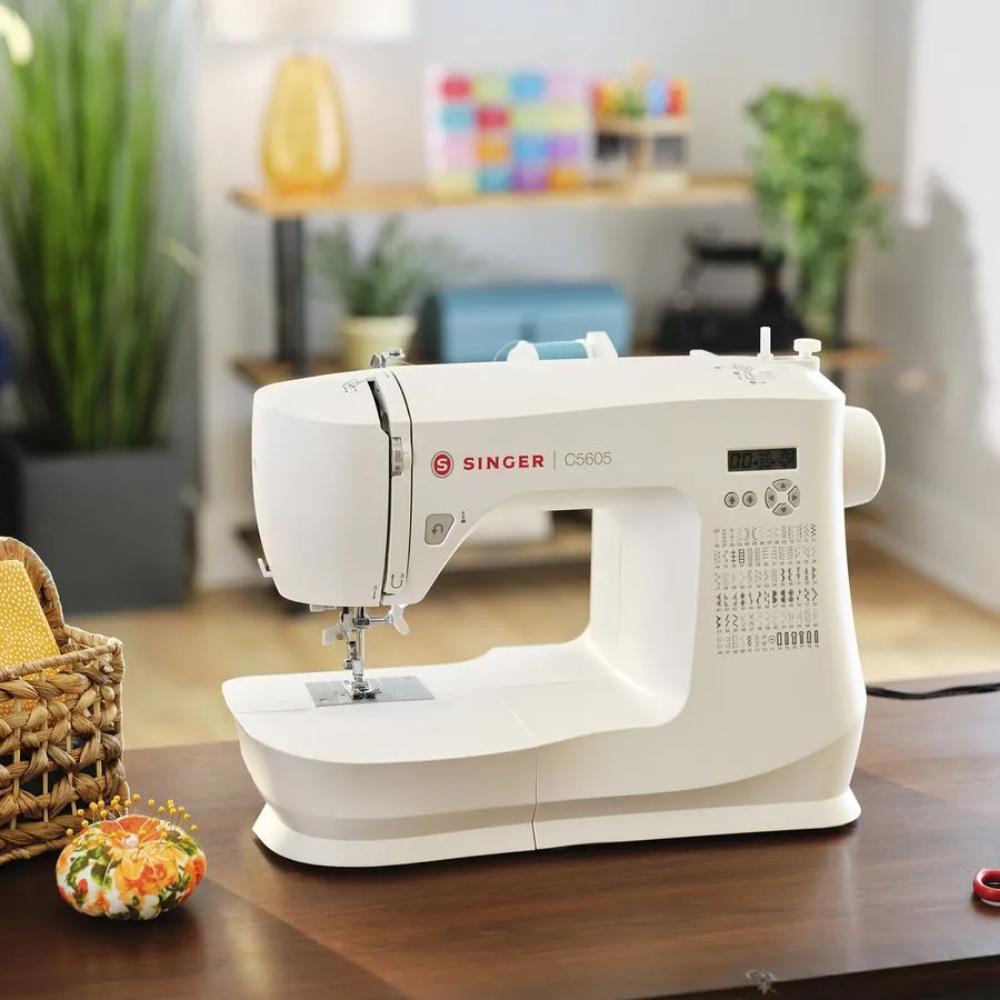 MAQUINA COSTURA 127V SINGER C5605