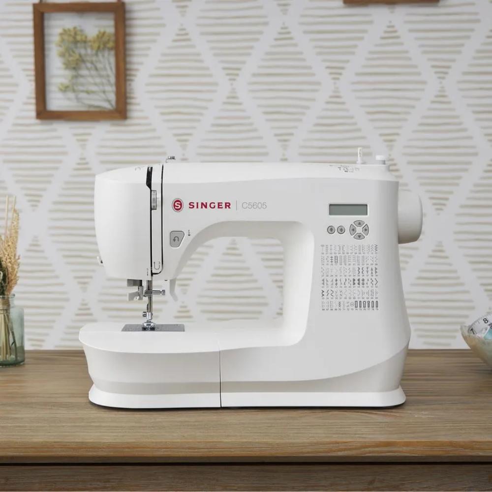 MAQUINA COSTURA 127V SINGER C5605